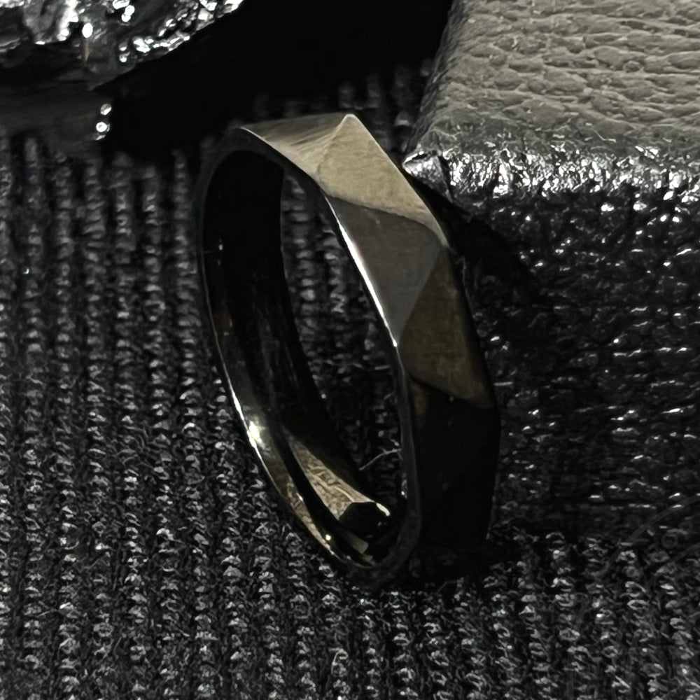 anillo HexaNoir